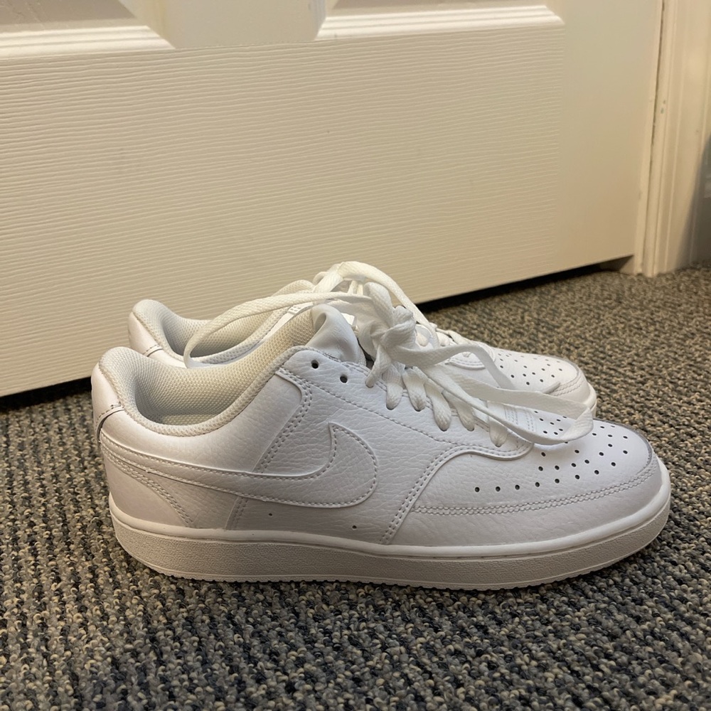 new white nike sneakers